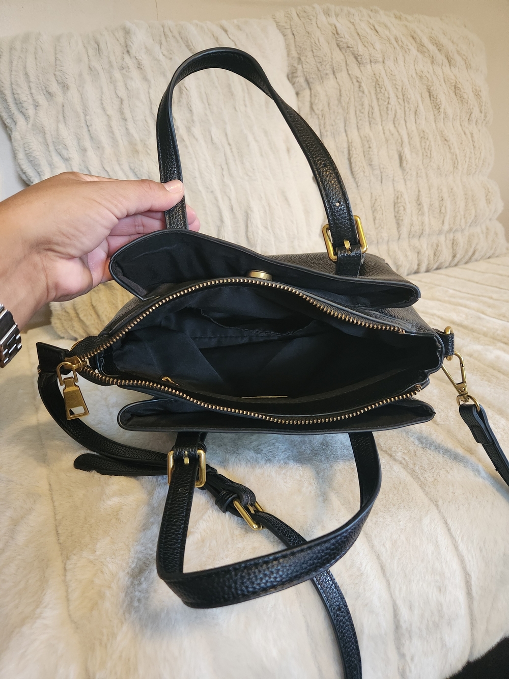 Classic Black Pebbled Leather Tote with Removable Strap - Picture 2 of 4